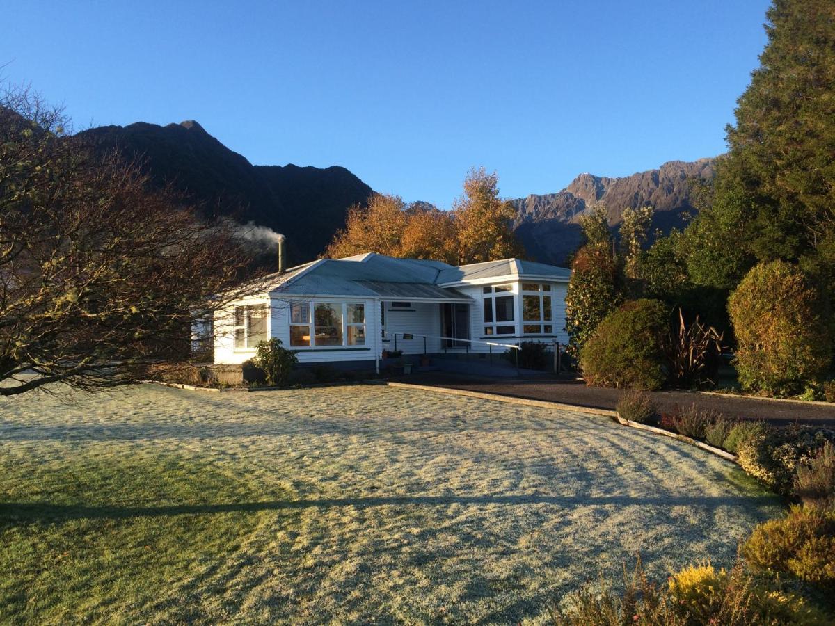 Rainforest Motel Fox Glacier Exterior photo